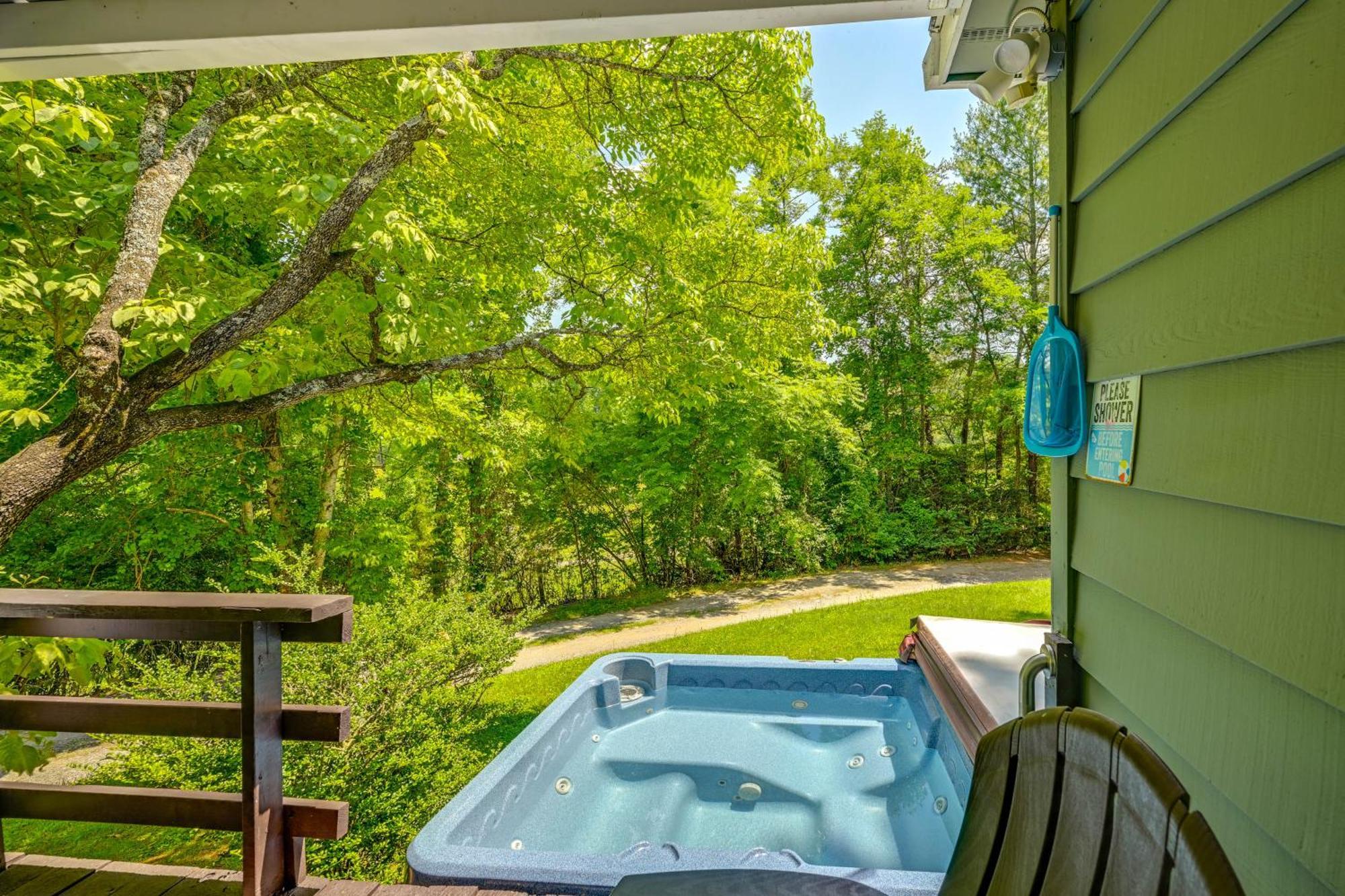 Whittier Vacation Rental Cabin With Private Hot Tub 외부 사진